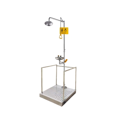 Compound eyewash station